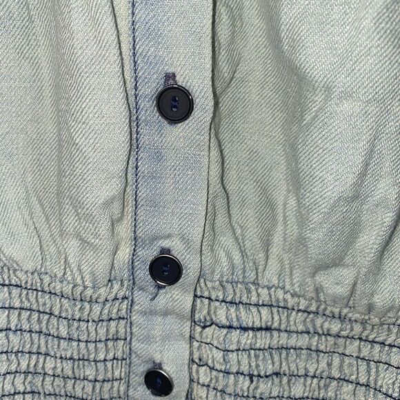 Pilcro Anthropologie Western Antique Denim Smocked Crop Frayed Button Blouse M - Picture 4 of 13